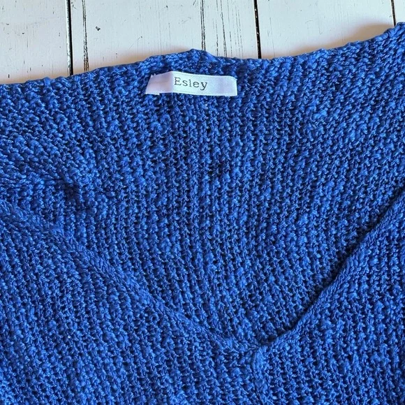 Esley Blue Lightweight Knit Sweater M/L V-Neck Dolman Sleeve Textured Pullover - Picture 3 of 8